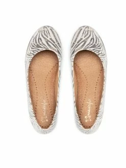 Flash Sale ❤️ Maciejka Γυναίκες Κλειστά Παπούτσια Κλειστά παπούτσια 01841-22/00-5 Μπεζ ✔️ -Maciejka πωλήσεων unnamed file 1670