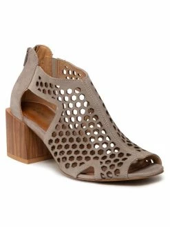 Κουπόνι ⭐ Maciejka Γυναίκες Γοβάκια Κλειστά παπούτσια 04593-10/00-5 Μπεζ 😉